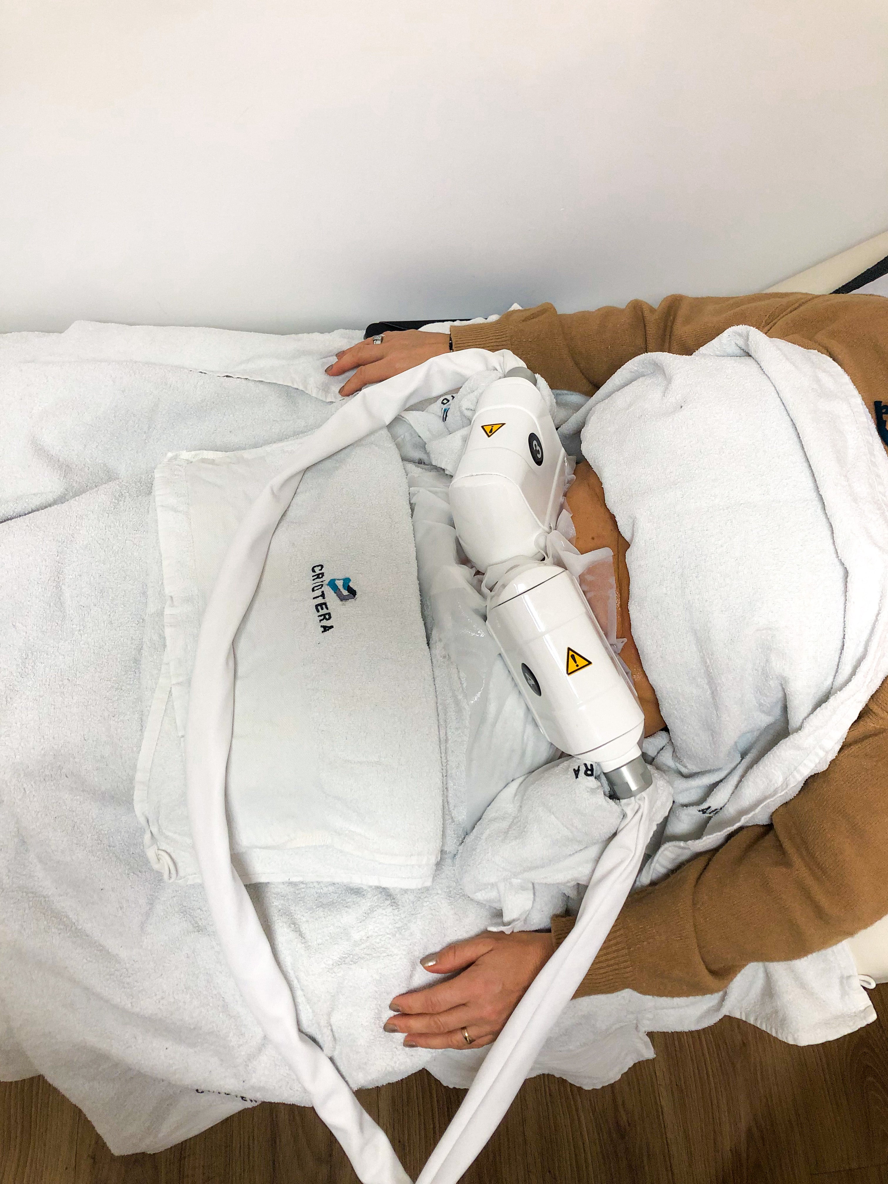 2 séances de cryopolyse chez Cryotera